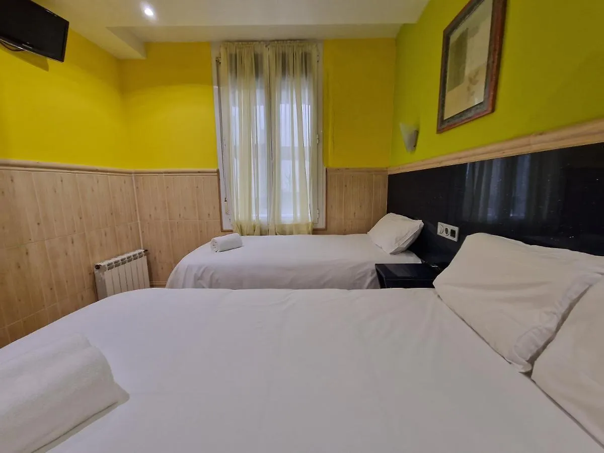 Guest house Pension Izar Bat Guesthouse San Sebastian Spain
