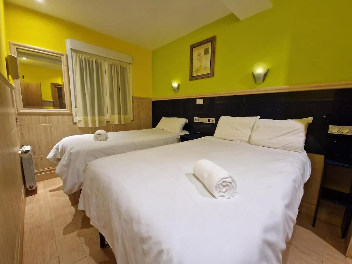 Pension Izar Bat Guesthouse San Sebastian